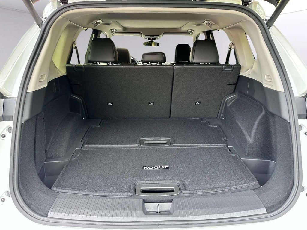2026 Nissan Rogue Platinum San Clemente CA