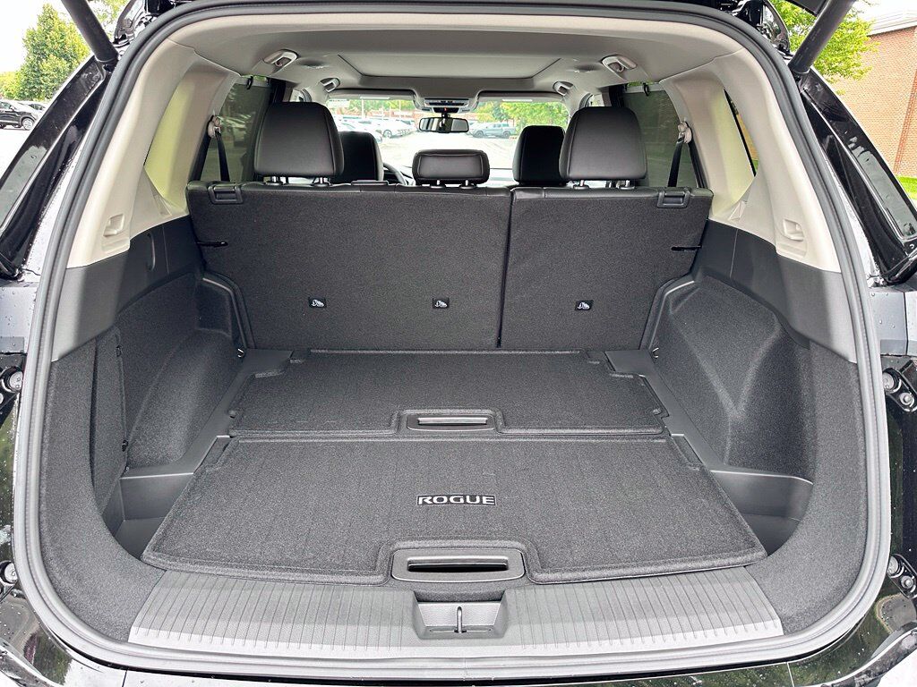 2026 Nissan Rogue Platinum San Clemente CA