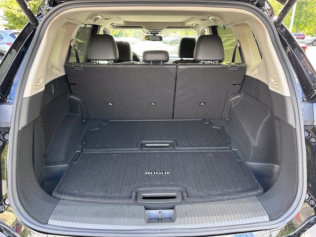2026 Nissan Rogue Platinum San Clemente CA