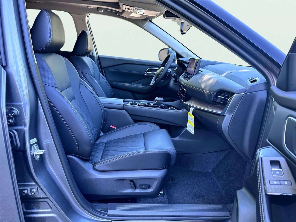 2026 Nissan Rogue Platinum San Clemente CA