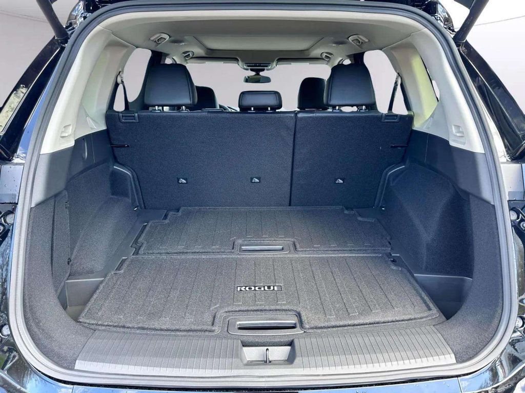 2026 Nissan Rogue Platinum San Clemente CA