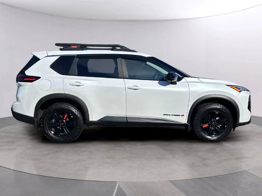 2026 Nissan Rogue Rock Creek w/Premium Pkg