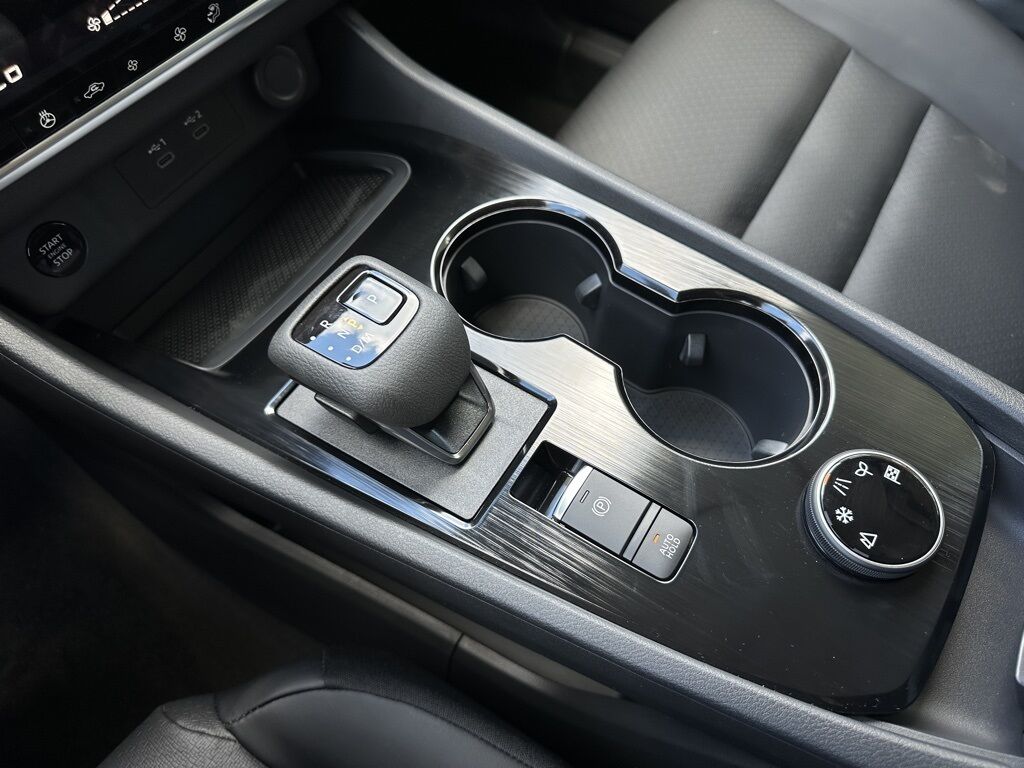 2026 Nissan Rogue SV w/Premium &amp; Cold Weather Pkg San Clemente CA