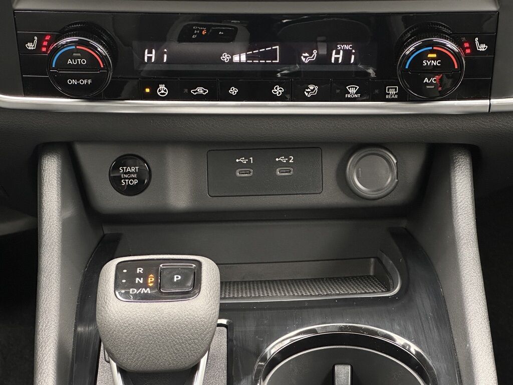 2026 Nissan Rogue SV w/Premium &amp; Cold Weather Pkg San Clemente CA