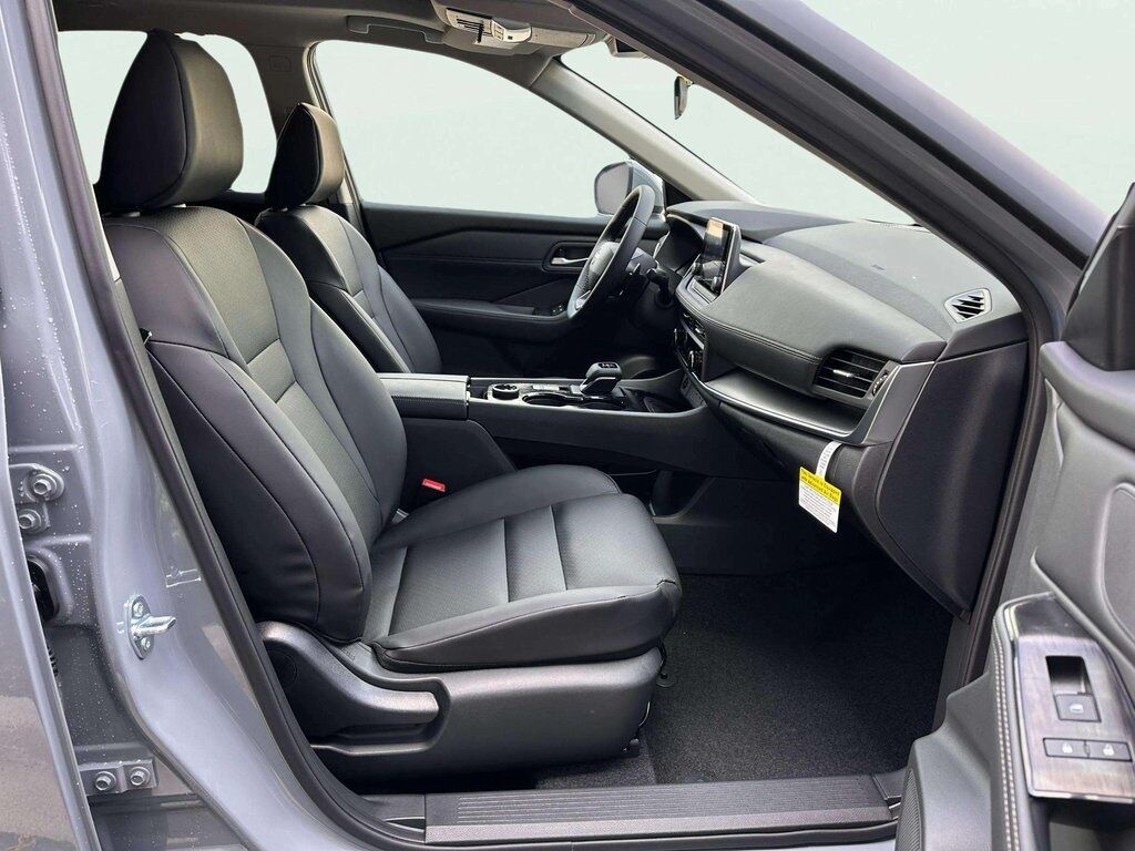 2026 Nissan Rogue SV w/Premium &amp; Cold Weather Pkg San Clemente CA