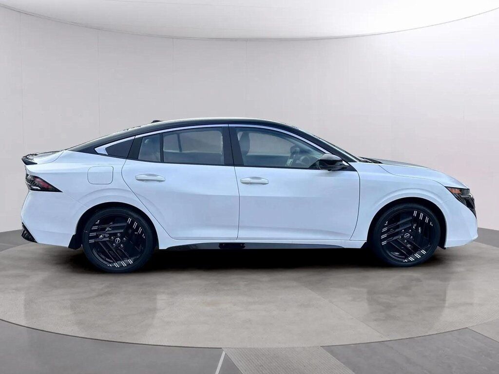 2026 Nissan Sentra SR w/Moonroof &amp; Premium &amp; All Weather Pkg San Clemente CA