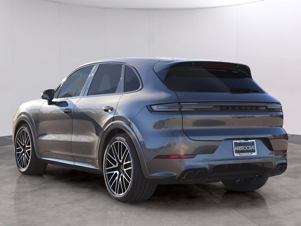 2026 Porsche Cayenne GTS