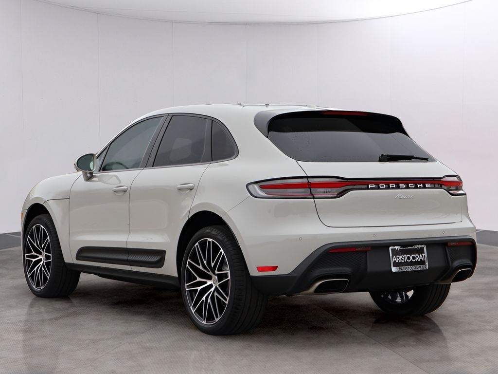 2026 Porsche Macan