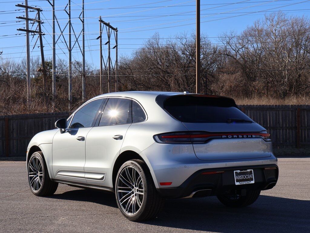 2026 Porsche Macan