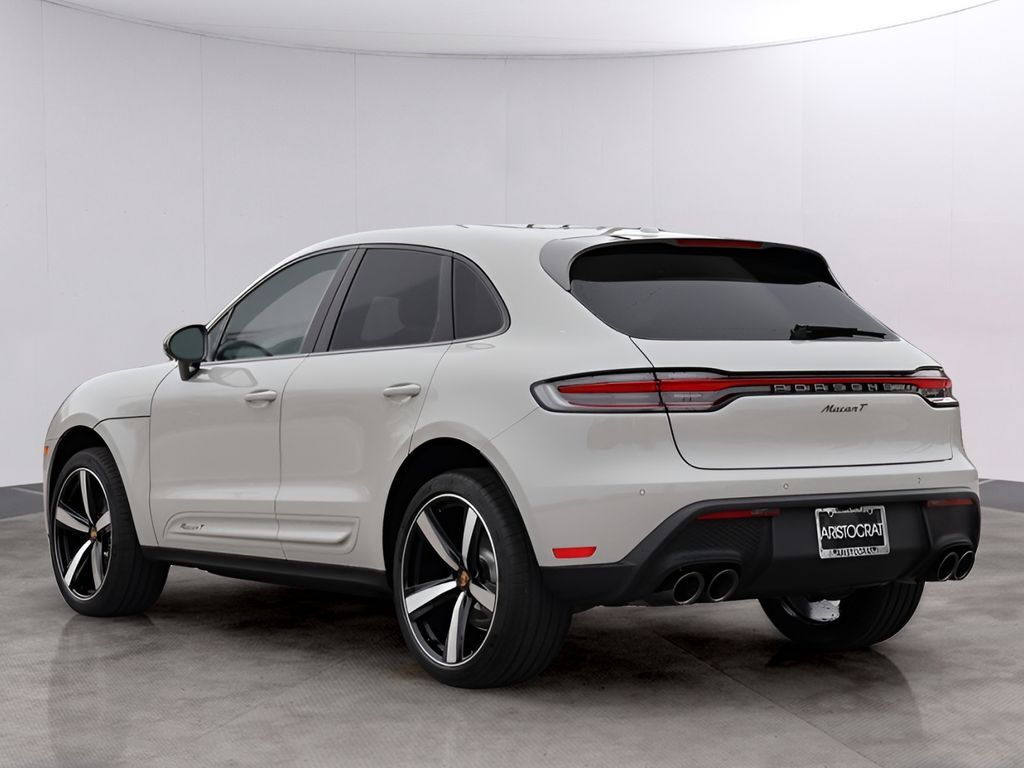 2026 Porsche Macan