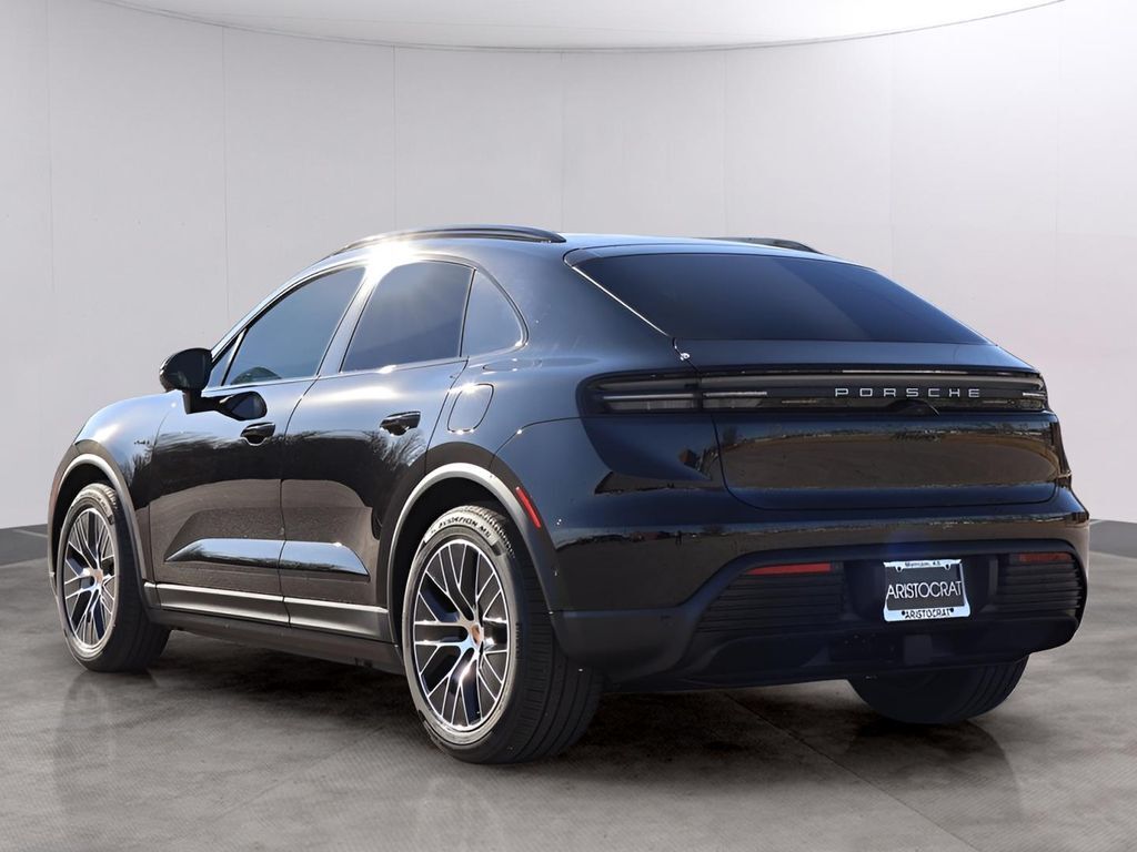 2026 Porsche Macan Electric 4