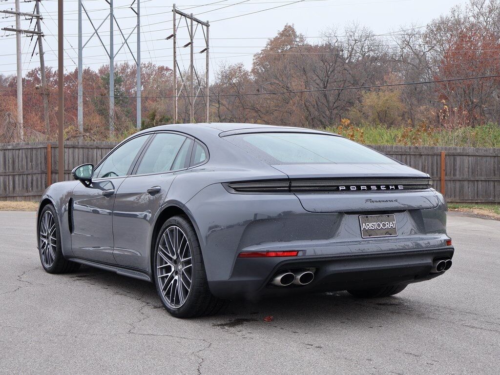 2026 Porsche Panamera