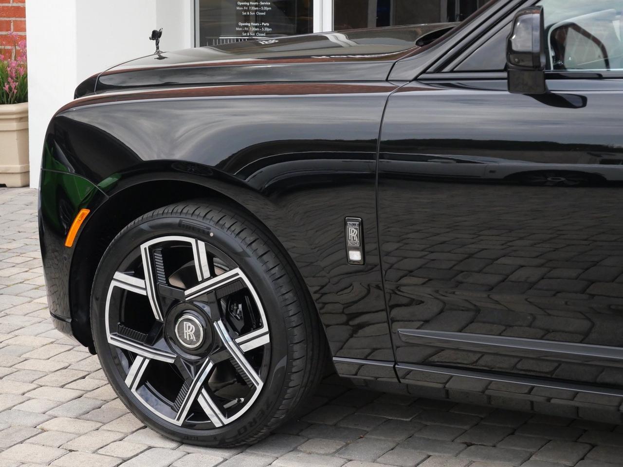 2026 Rolls-Royce Black Badge Cullinan Lawrence KS