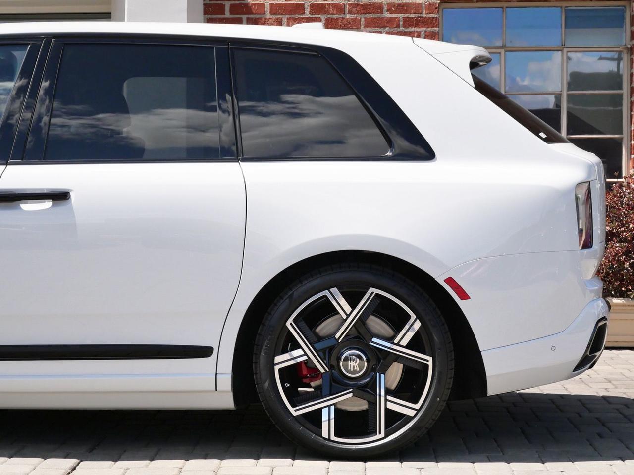 2026 Rolls-Royce Black Badge Cullinan Lawrence KS