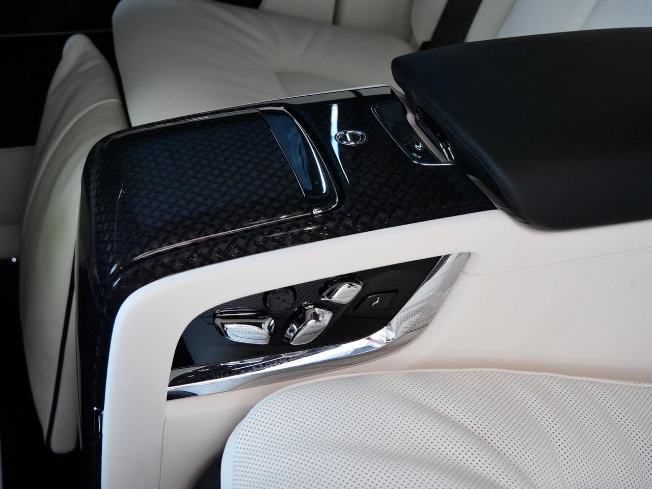 2026 Rolls-Royce Black Badge Cullinan Lawrence KS