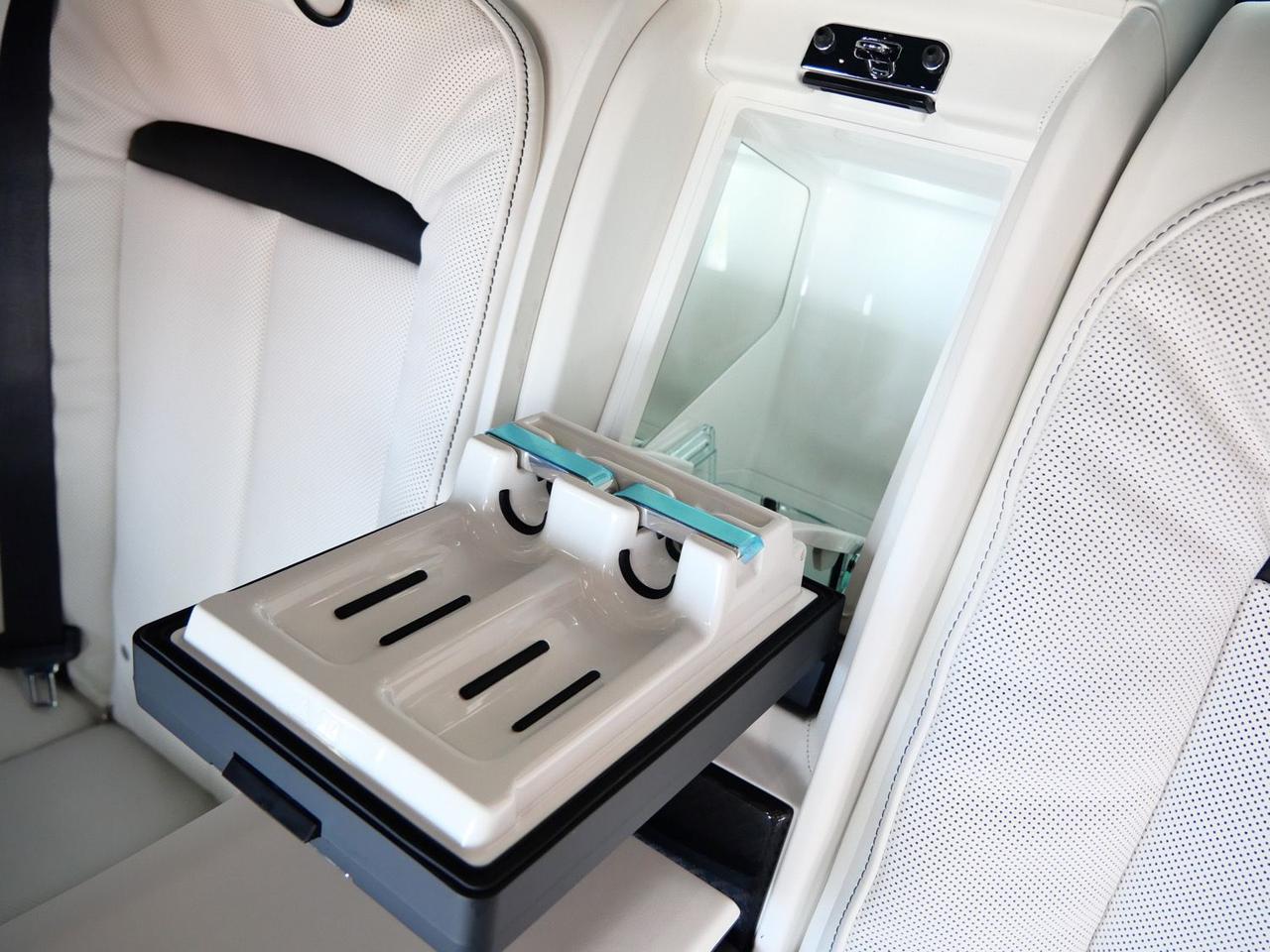 2026 Rolls-Royce Black Badge Cullinan Lawrence KS