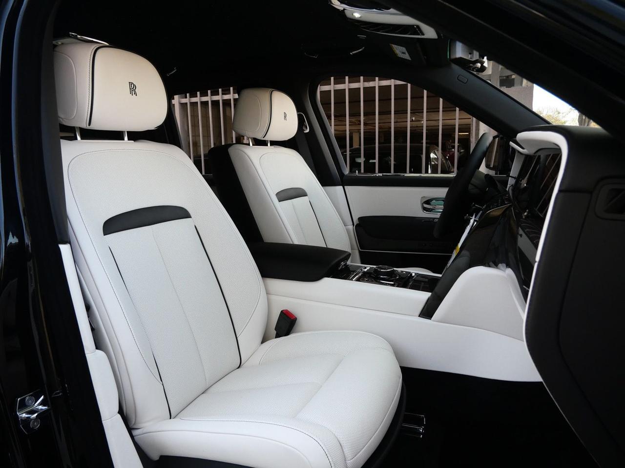 2026 Rolls-Royce Black Badge Cullinan Lawrence KS