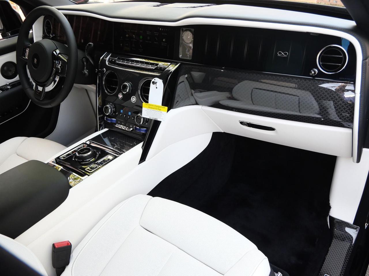 2026 Rolls-Royce Black Badge Cullinan Lawrence KS