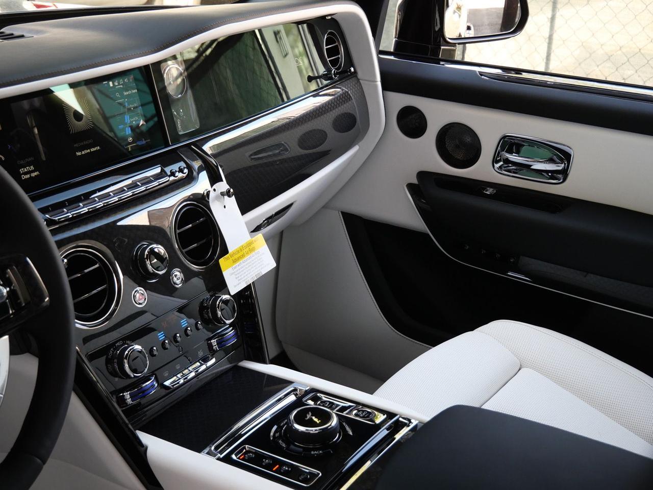 2026 Rolls-Royce Black Badge Cullinan Lawrence KS