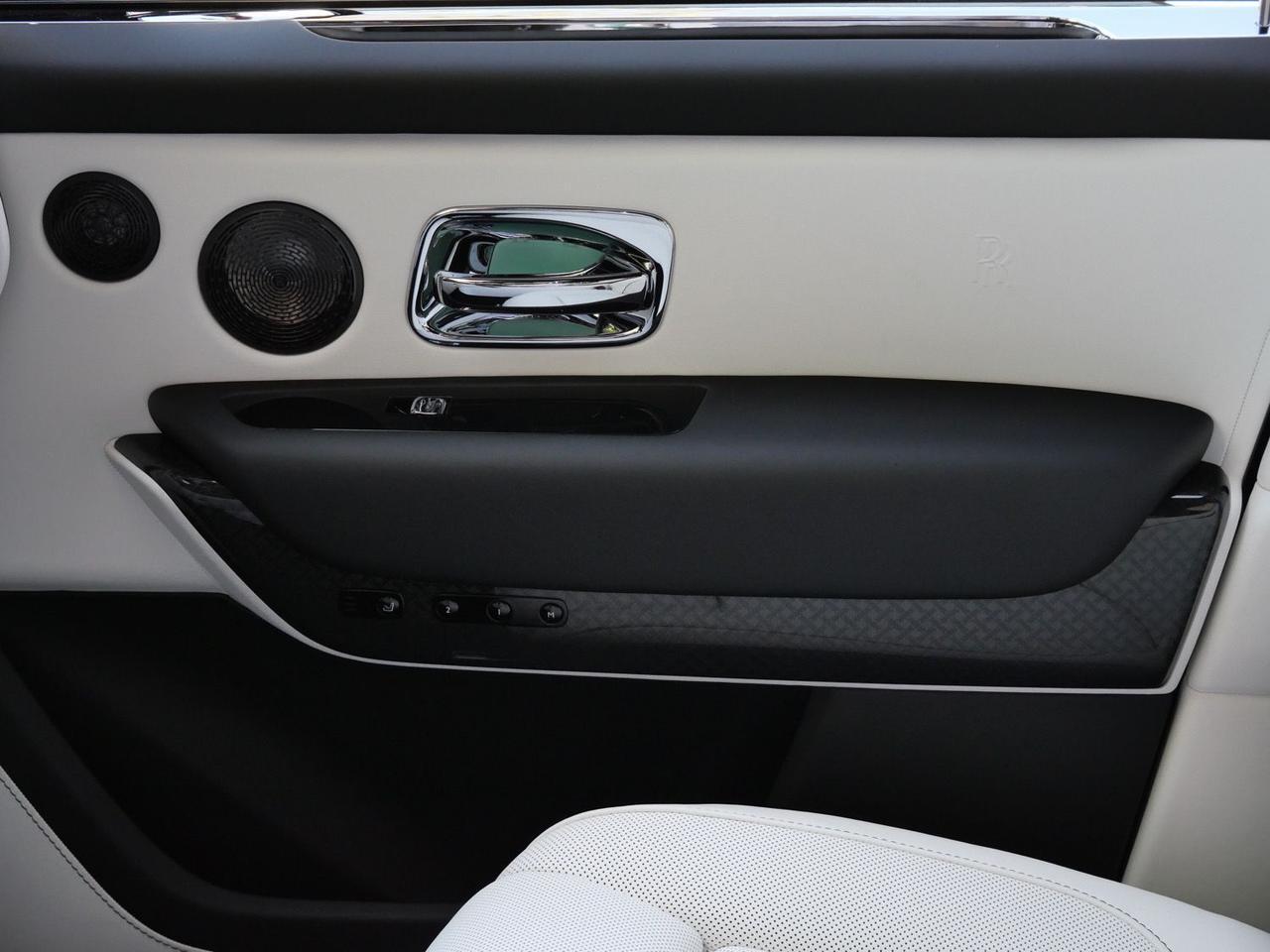 2026 Rolls-Royce Black Badge Cullinan Lawrence KS