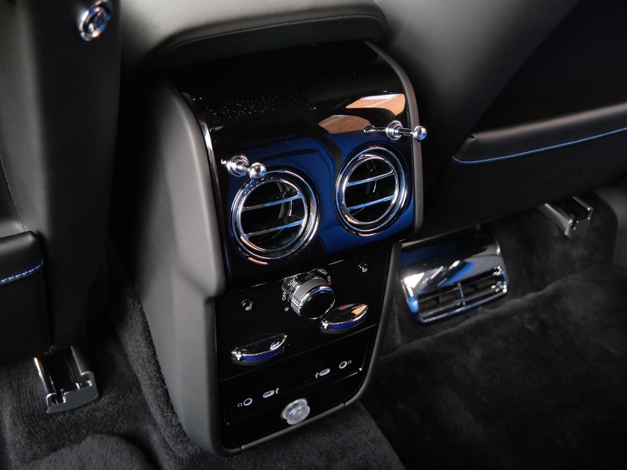 2026 Rolls-Royce Black Badge Cullinan Lawrence KS