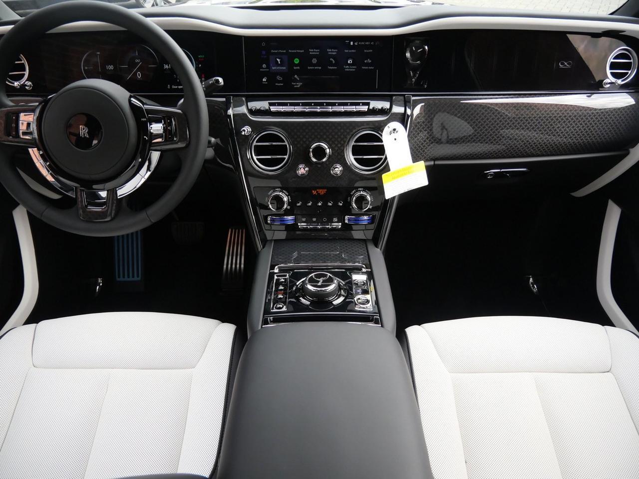 2026 Rolls-Royce Black Badge Cullinan Lawrence KS