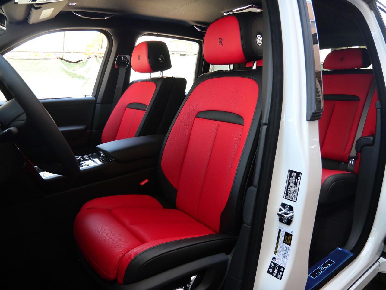 2026 Rolls-Royce Black Badge Cullinan Lawrence KS