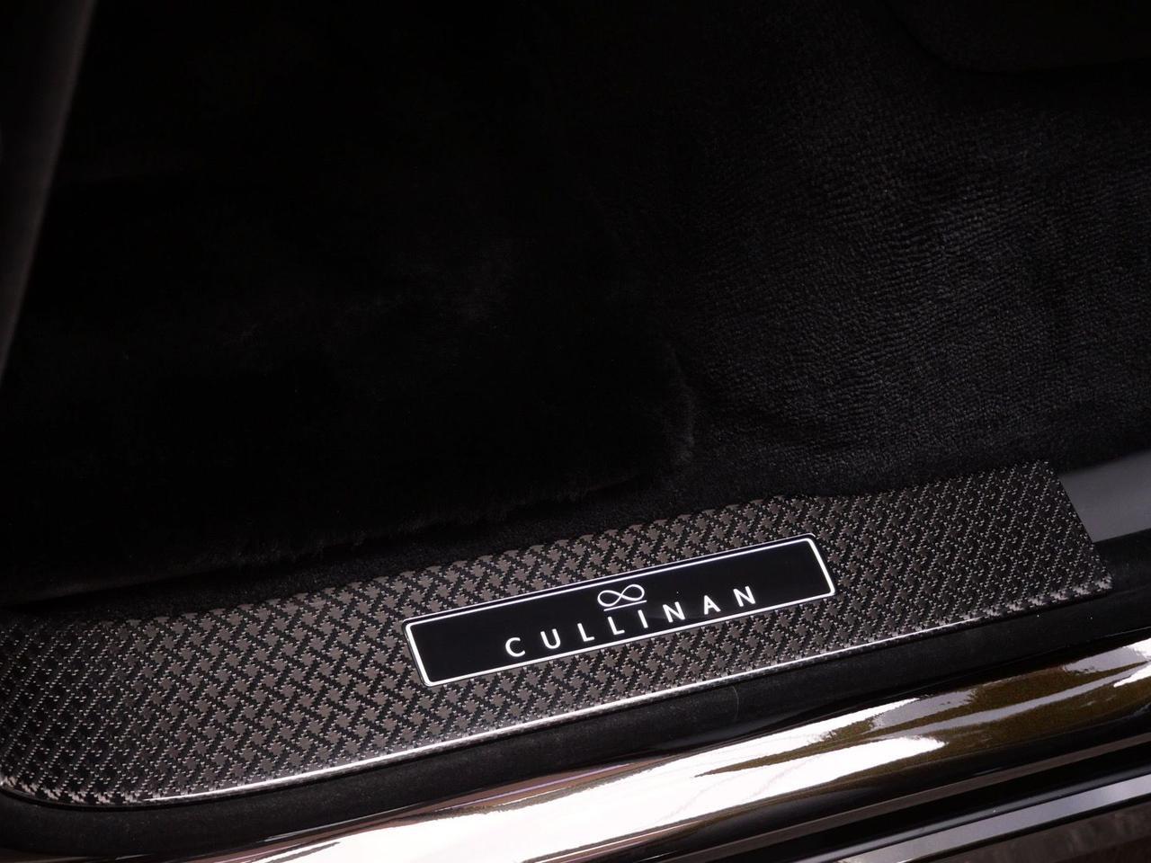 2026 Rolls-Royce Black Badge Cullinan Lawrence KS