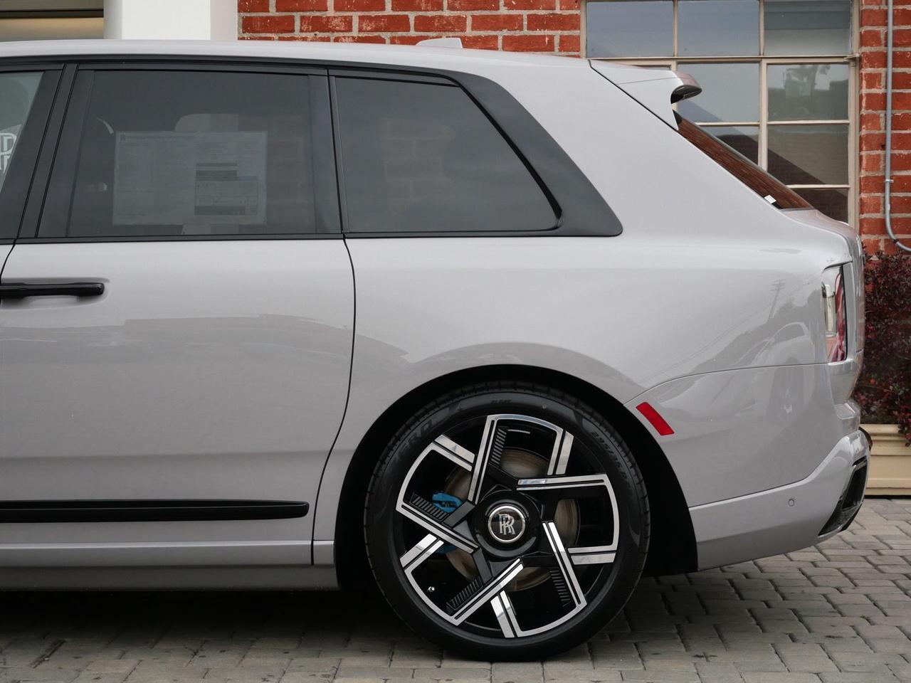 2026 Rolls-Royce Black Badge Cullinan Lawrence KS