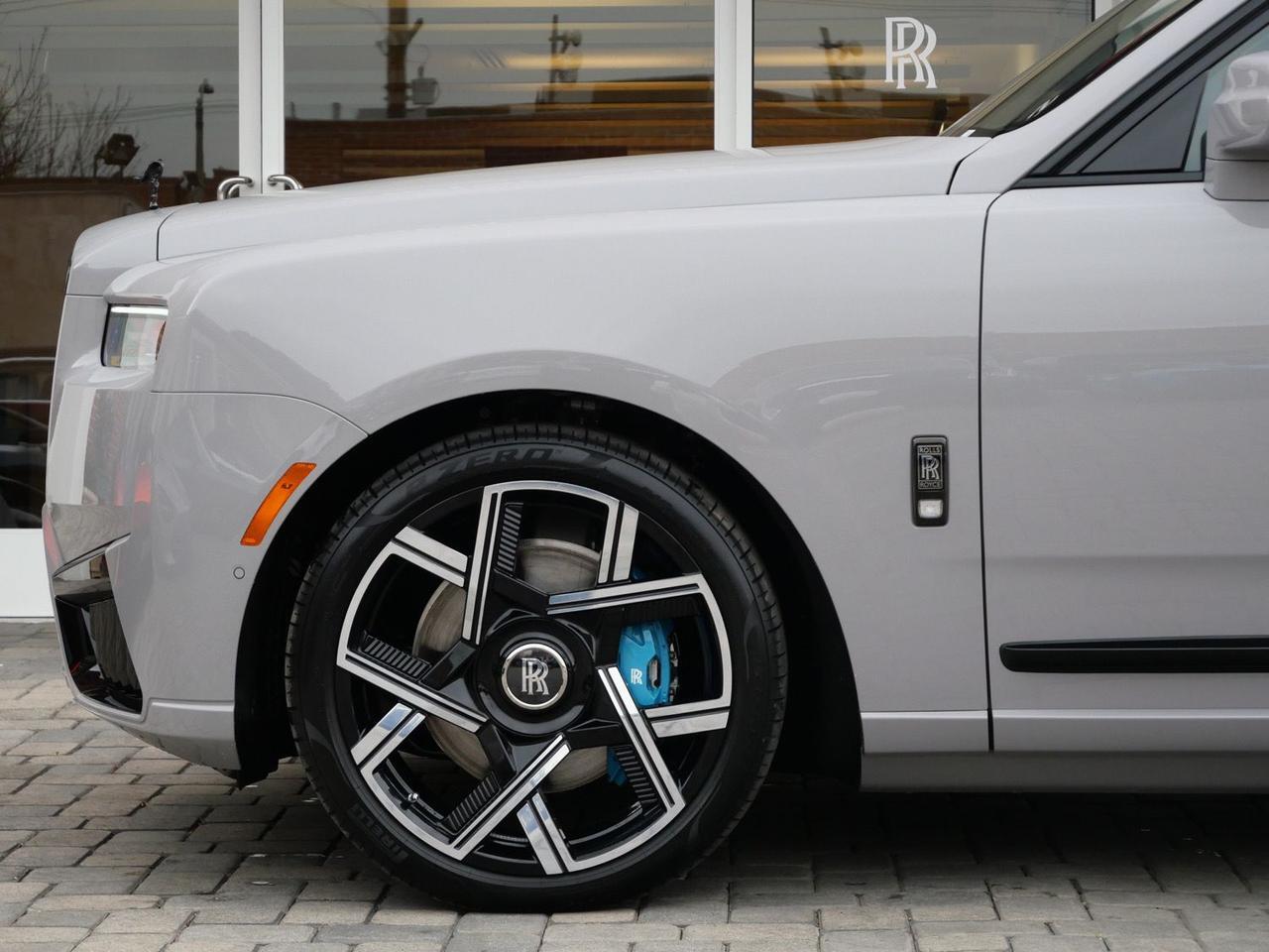 2026 Rolls-Royce Black Badge Cullinan Lawrence KS