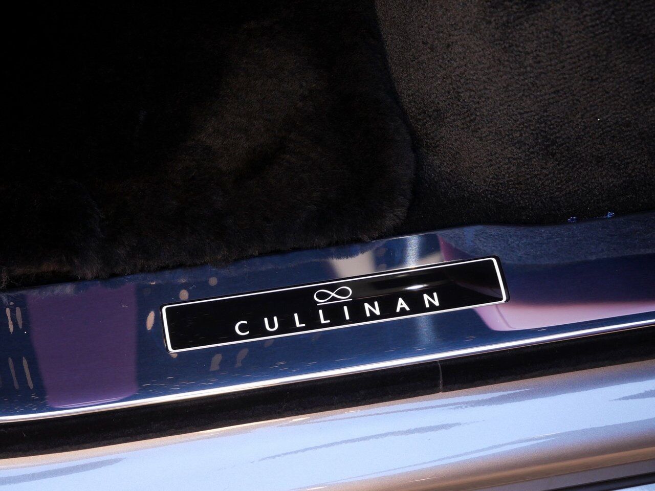 2026 Rolls-Royce Black Badge Cullinan Lawrence KS