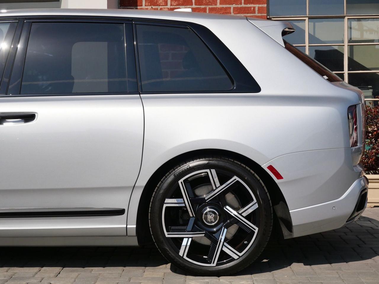 2026 Rolls-Royce Black Badge Cullinan Lawrence KS