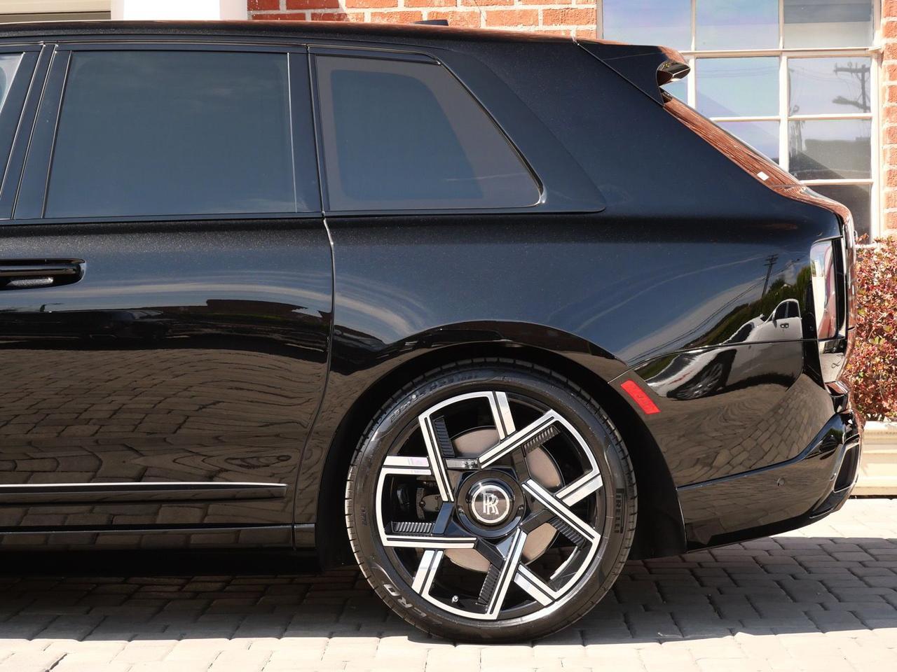 2026 Rolls-Royce Black Badge Cullinan Lawrence KS