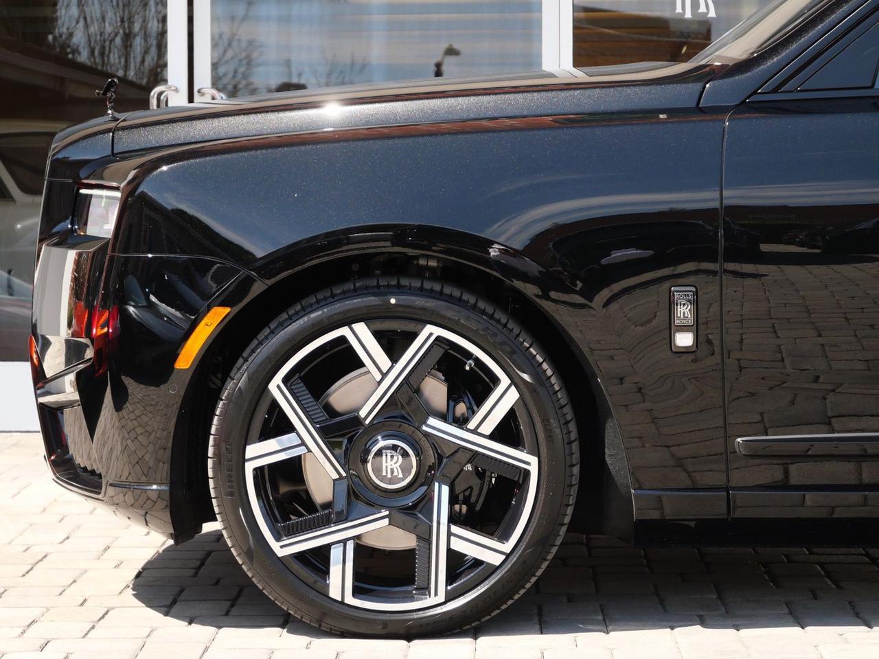 2026 Rolls-Royce Black Badge Cullinan Lawrence KS