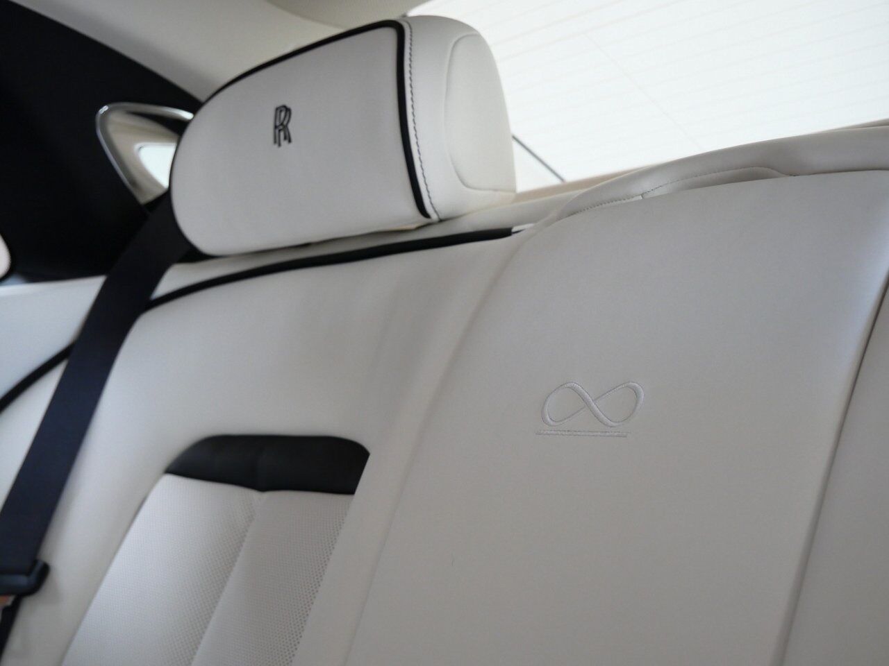 2026 Rolls-Royce Black Badge Ghost Lawrence KS