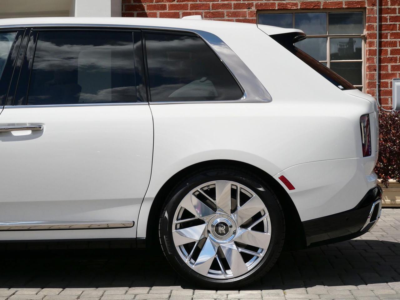 2026 Rolls-Royce Cullinan Lawrence KS