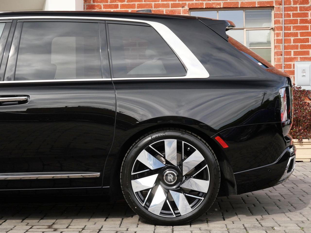 2026 Rolls-Royce Cullinan Lawrence KS