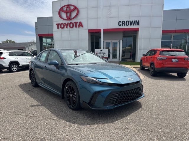 2026 Toyota Camry SE FWD