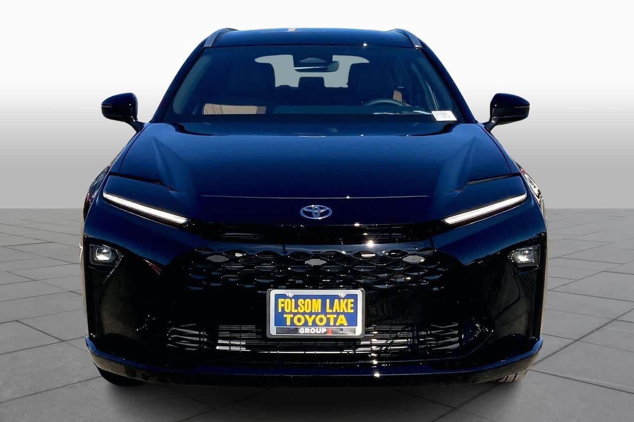2026 Toyota Crown Signia XLE 2026 Toyota Crown Signia XLE