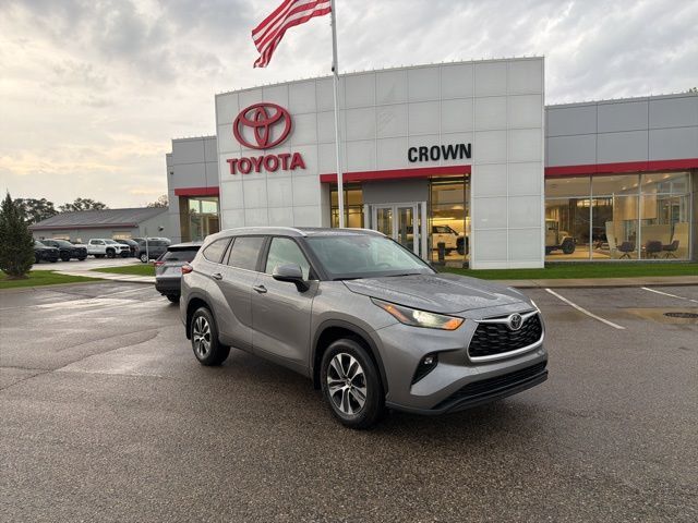 2026 Toyota Highlander XLE San Clemente CA