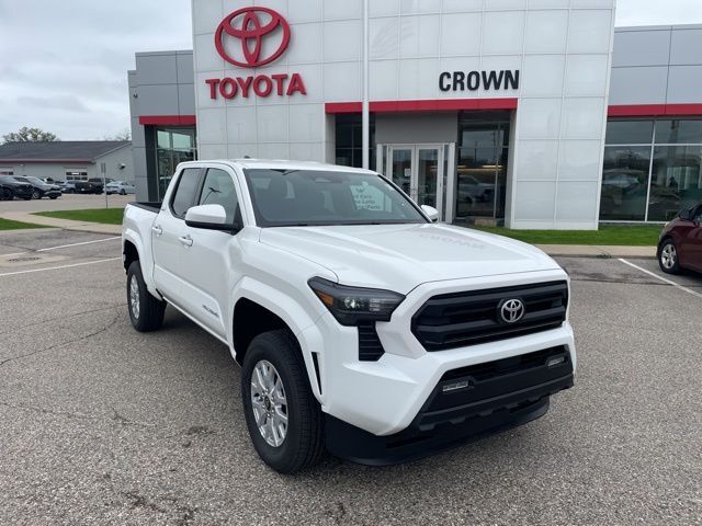 2026 Toyota Tacoma SR5 4WD
