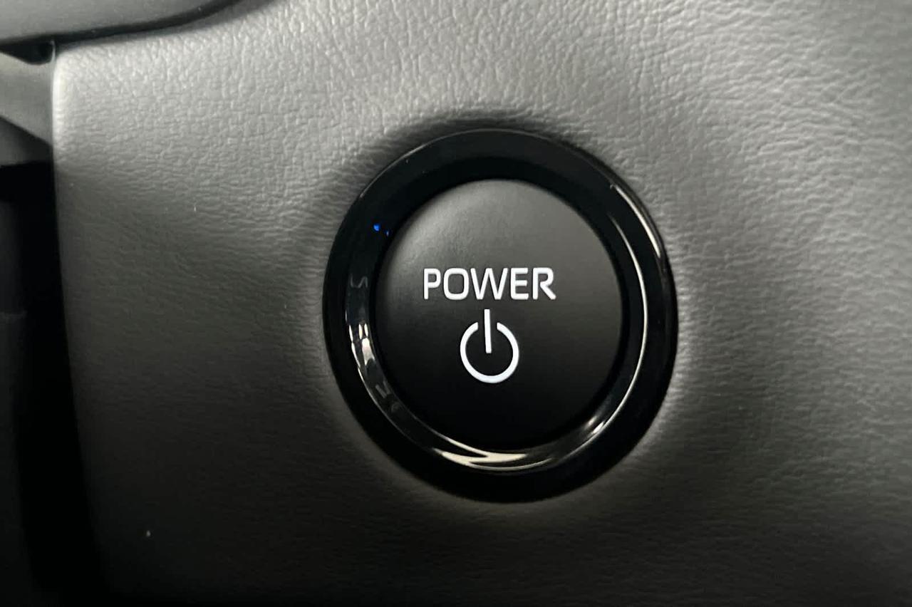 2026 Toyota Tundra Platinum Hybrid Roseville CA