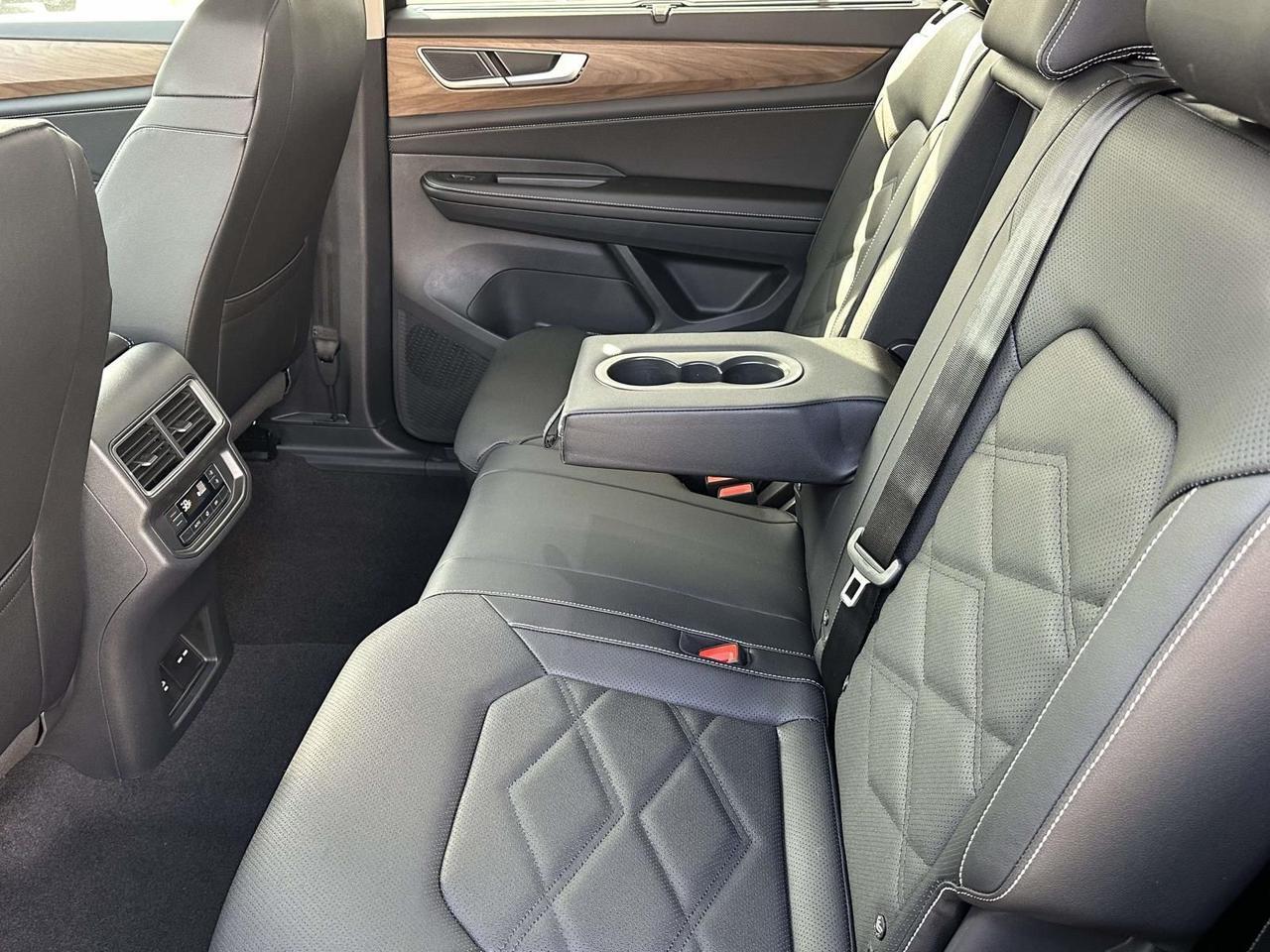 2026 Volkswagen Atlas 2.0T SE w/Technology Woodbridge VA