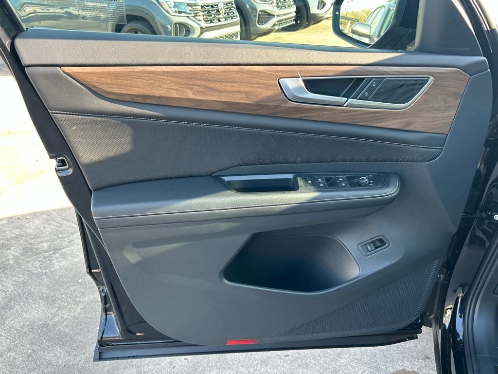 2026 Volkswagen Atlas 2.0T SE w/Technology Tampa FL