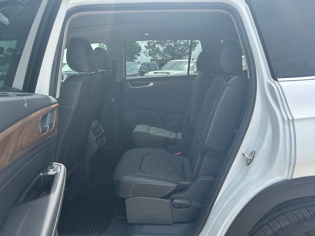 2026 Volkswagen Atlas 2.0T SE w/Technology Tampa FL