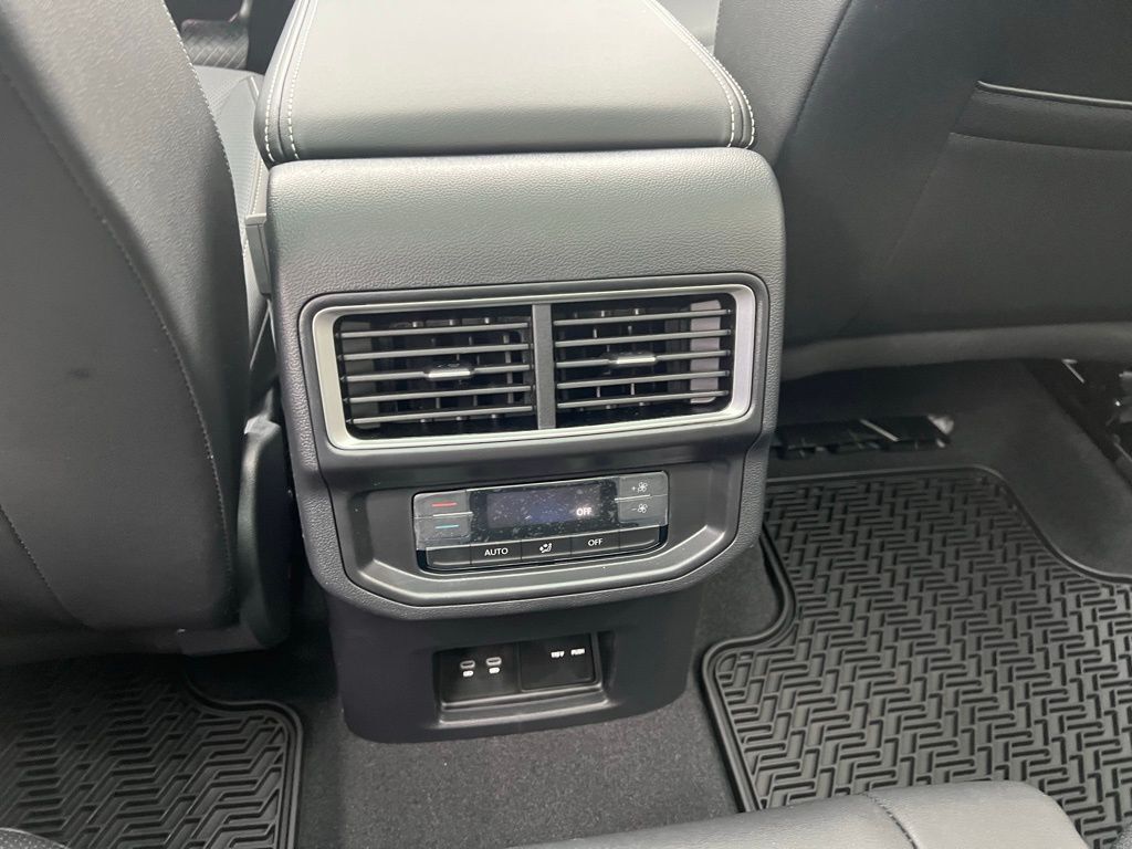 2026 Volkswagen Atlas 2.0T SE w/Technology Tampa FL