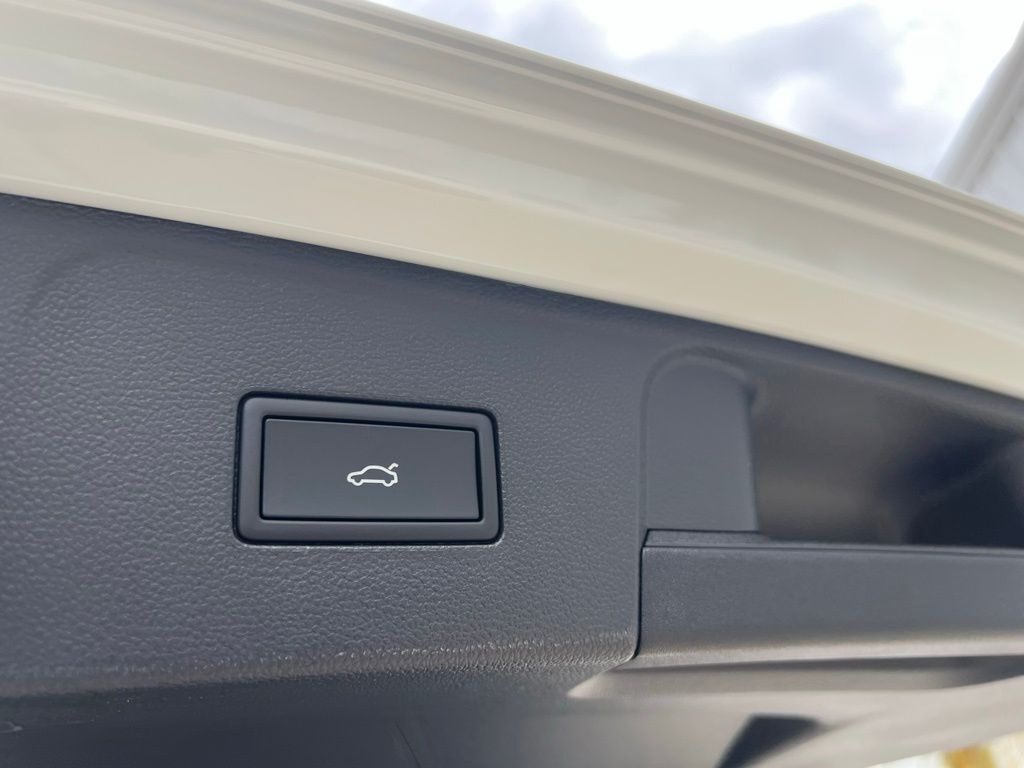 2026 Volkswagen Atlas 2.0T SE w/Technology Tampa FL