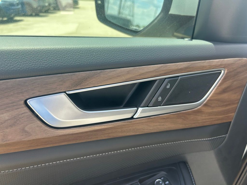 2026 Volkswagen Atlas 2.0T SE w/Technology Tampa FL