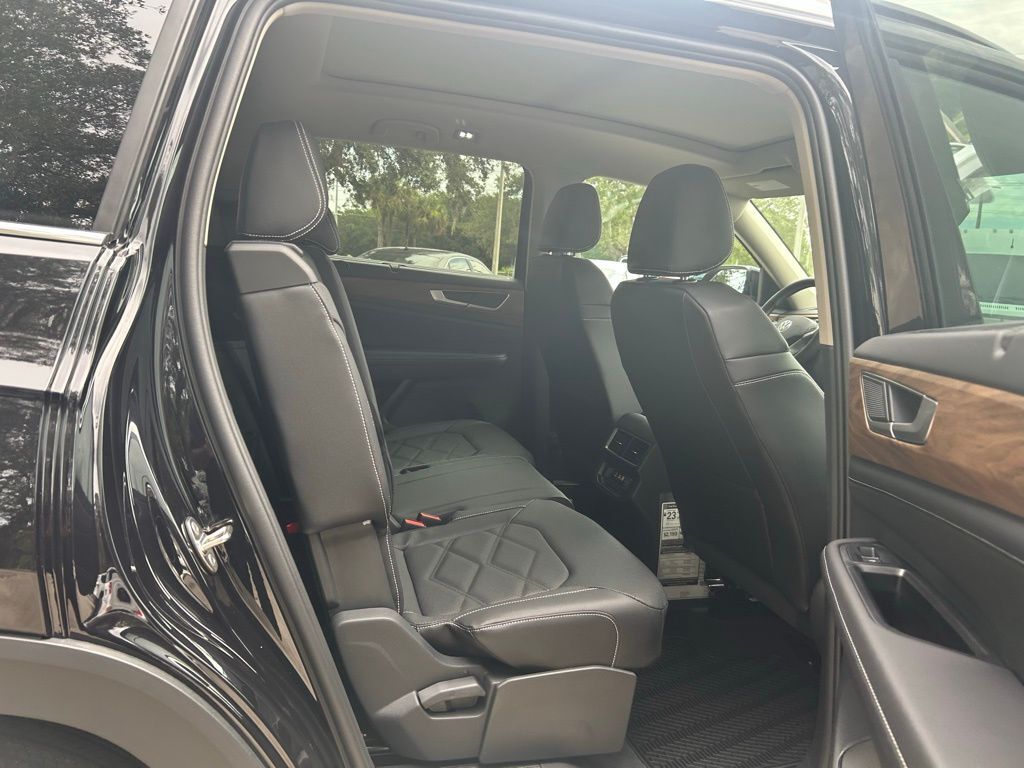 2026 Volkswagen Atlas 2.0T SE w/Technology Tampa FL