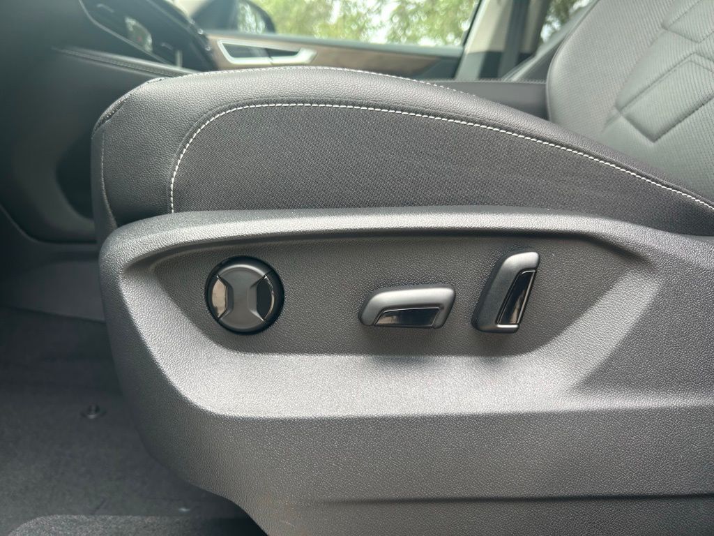 2026 Volkswagen Atlas 2.0T SE w/Technology Tampa FL